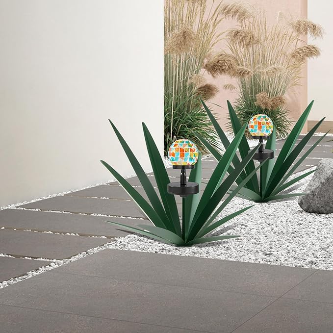 Enlarge Metal Plants Tequila Rustic Sculpture, Outdoor Patio Yard, Home Decor Hand Painted Agave Garden Statue, Outdoor Lawn Ornaments Yard Stakes for Mom Gift (2 Solar Green)