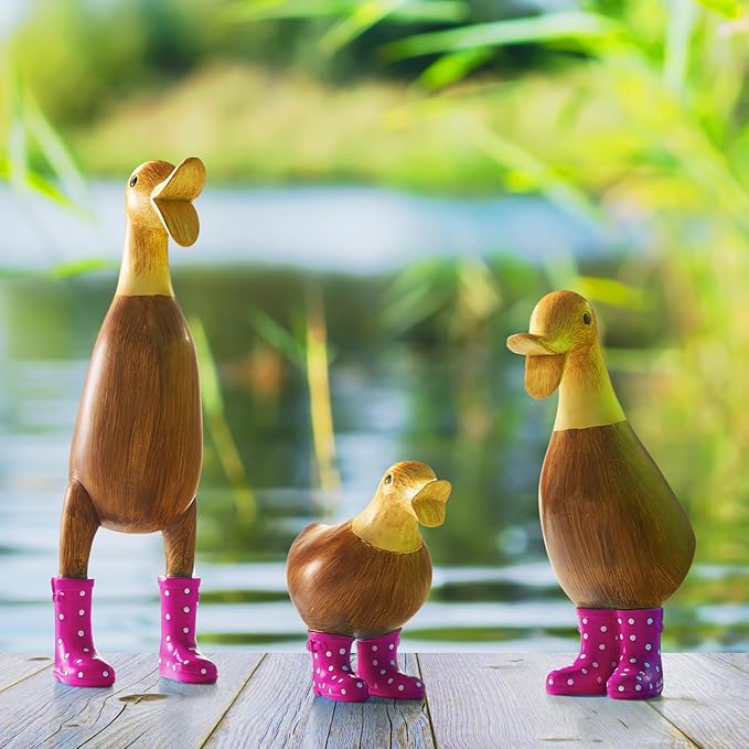 GUTE Duck Yard Decorations Yard Art Garden Puddle Ducks with Pink Spotted Wellies Boots, Valentine's Day Yard Statues, Duck Figurine Statue - Waterproof Indoor & Outdoor Lawn Ornament