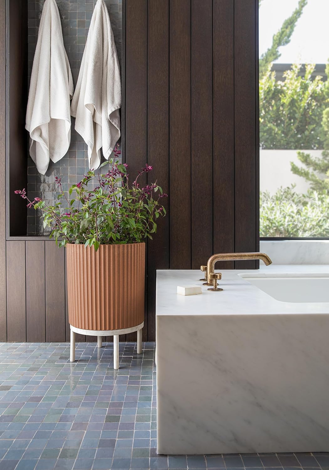 Veradek Demi Series Round Planter w/Stand for Porch/Patio | Durable Plastic-Stone Composite & Wooden Stand | Modern Décor for Tall Plants, Flowers