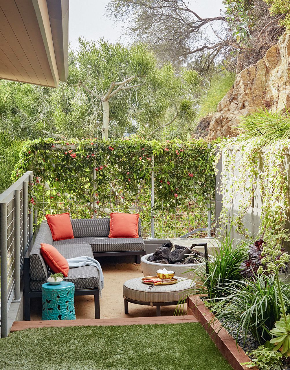 Modern Garden Decor Trends for 2025: Style Ideas to Refresh Your Outdoor Space