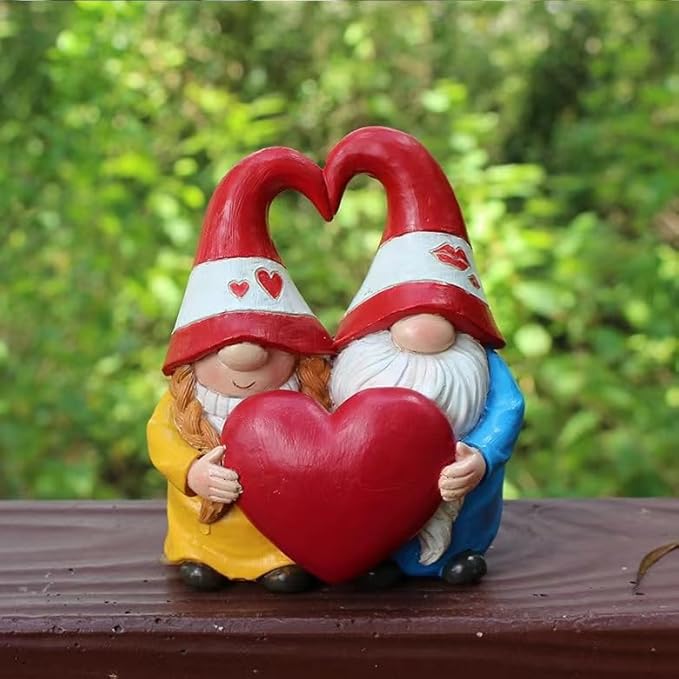Garden Gnome Outdoor Statues Sweet Couple Gnomes Holding Heart Decor Resin Gnomes Sculptures for Yard Patio Home Lawn Outside Decorations Ornament Housewarming