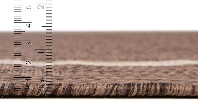 Unique Loom Outdoor Border Collection Area Rug - Soft Border (6' 1" x 9' Rectangle, Brown/ Ivory)