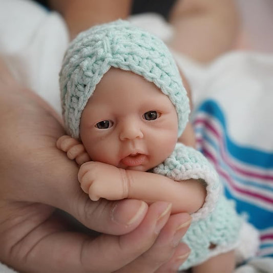 7 Inch Mini Silicone Baby, Reborn Baby Dolls Silicone Full Body Girl Cindy, Realistic Newborn Baby Doll Real Life Miniature Baby Doll with Feeding Accessories