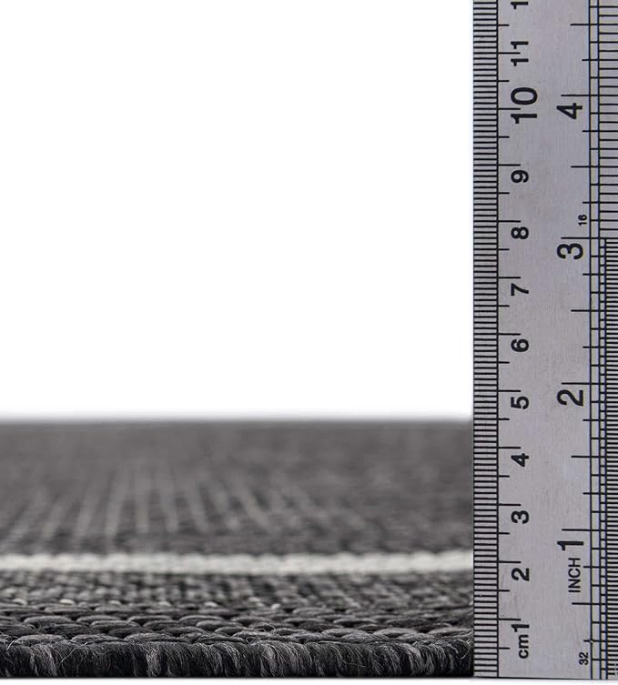 Unique Loom Outdoor Border Collection Area Rug - Soft Border (7' 10" Round, Black/ Ivory)