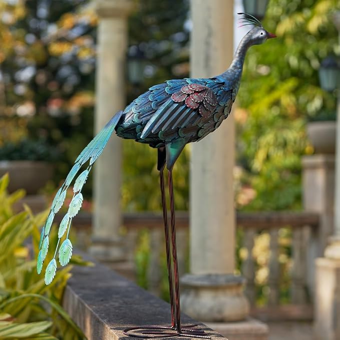 VEWOGARDEN Peacock Outdoor Garden Sculptures & Statues Metal Peacock Yard Art for Lawn Patio Pool Outside Decorations