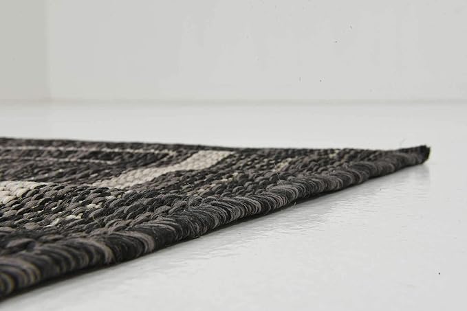 Unique Loom Outdoor Border Collection Area Rug - Soft Border (2' x 6' 1" Runner, Black/ Ivory)