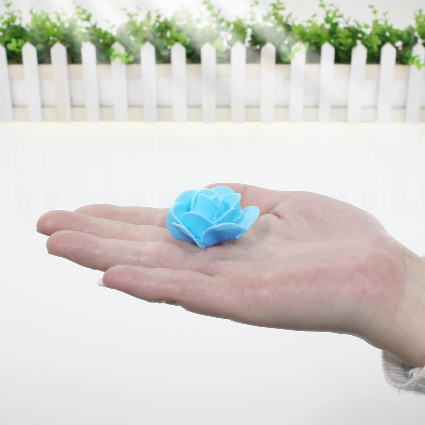 500 Pcs 1.4 Inch Mini Artificial Flowers Head Bulk 5 in 1 Set Faux Foam Fake Small Rose Tiny Baby Flores Bouquet Cake Gift Home Decoration DIY Craft (Sky Blue)