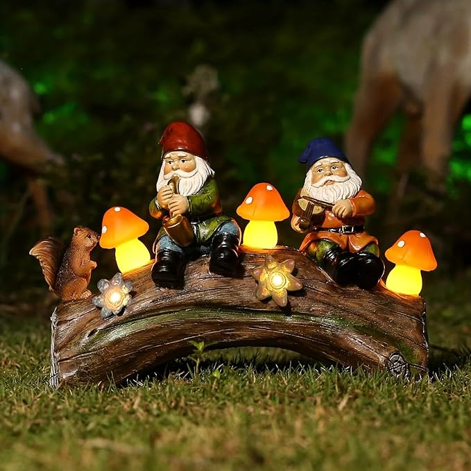 Funny Garden Gnome Statue Solar Powered Mushroom Figurine with Squirrel Gnome Durable Resin Outdoor Decoration for Patio Yard Lawn Ornament Housewarming Gift