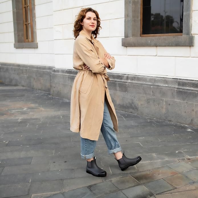 HISEA Women's Short Rain Boots Waterproof Garden Shoes Rubber Chelsea Boots Anti-Slipping Rainboots for Ladies with Comfort Insole Lightweight Stylish Ankle Rain Shoes Outdoor Work Booties