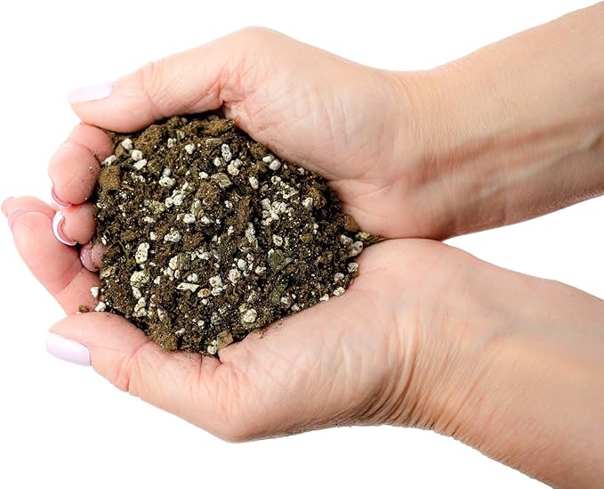 Organic Moisture Control Potting Mix - Absorbs 33% More Water Than Basic Potting Soil - 3 Quart