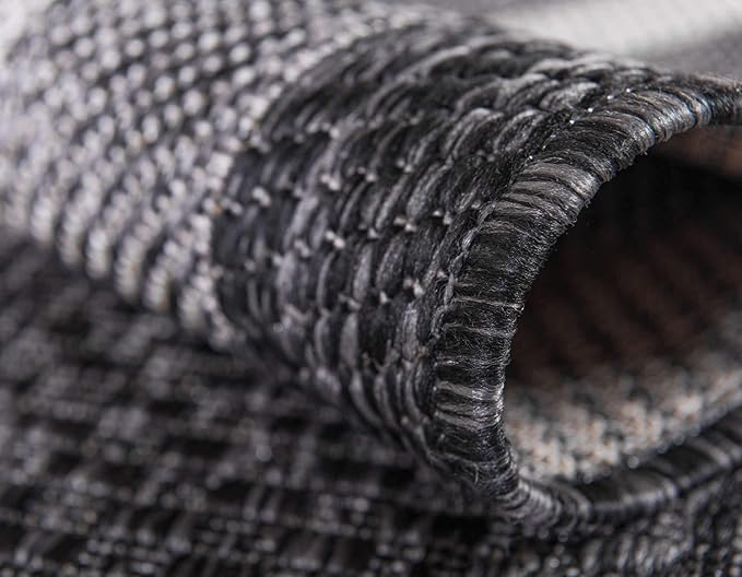 Unique Loom Outdoor Border Collection Area Rug - Soft Border (7' 1" x 10' Rectangle, Black/ Ivory)