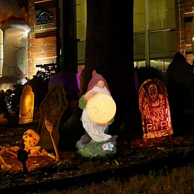 GUCHO Solar Gnomes Decorations for Yard,Outdoor Garden Gnomes Figurine Lights,Weather Resistant,Lawn Decor Statue for Patio, Balcony,Yard,Garden Decorations,Unique Housewarming Gifts for Women Men