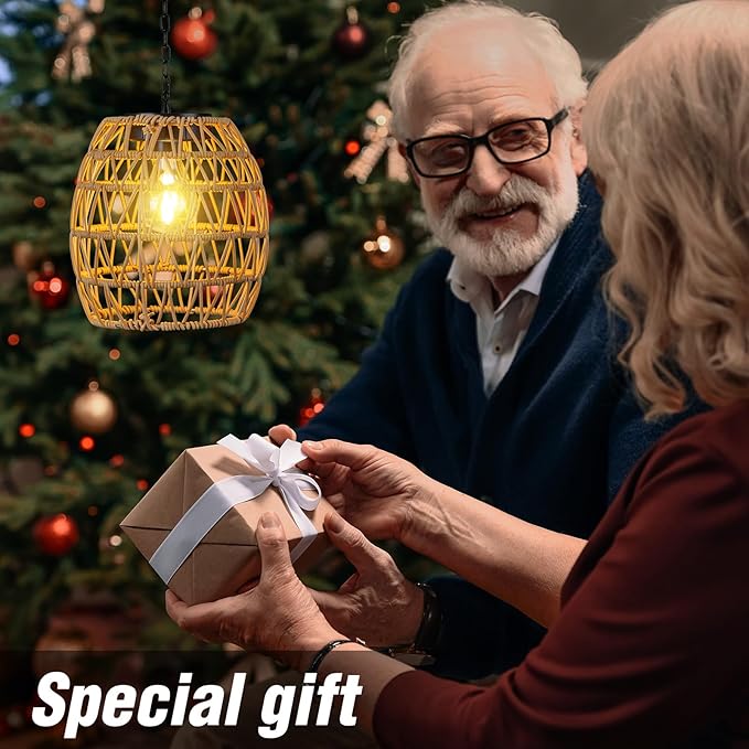 Solar Lanterns Outdoor Waterproof Light, Rattan Solar Powered Lantern for Hanging or Table Lamp Chandelier Light for Outside Patio Yard Garden Gazebo Porch Home Decorations