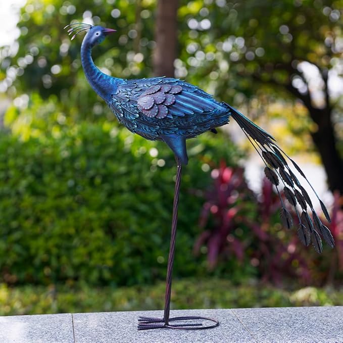 VEWOGARDEN 2 Pack Peacock Outdoor Garden Sculptures & Statues Metal Peacock Yard Art for Lawn Patio Pool Outside Decorations
