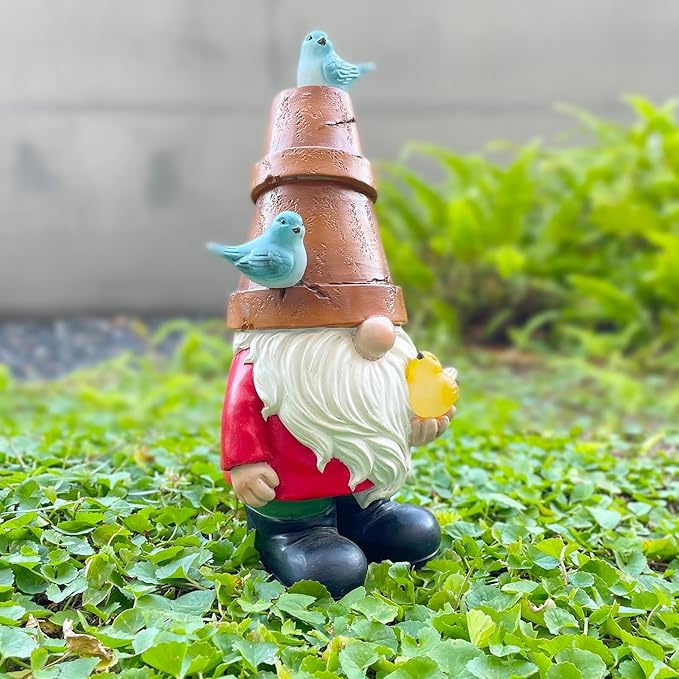 Solar Garden Figurine, Cute Resin Gnome Sculpture, Garden Statues Outdoor Decor, Funny Gnome Gift Sculpture Decoration for Home Patio Yard Lawn Porch Ornament