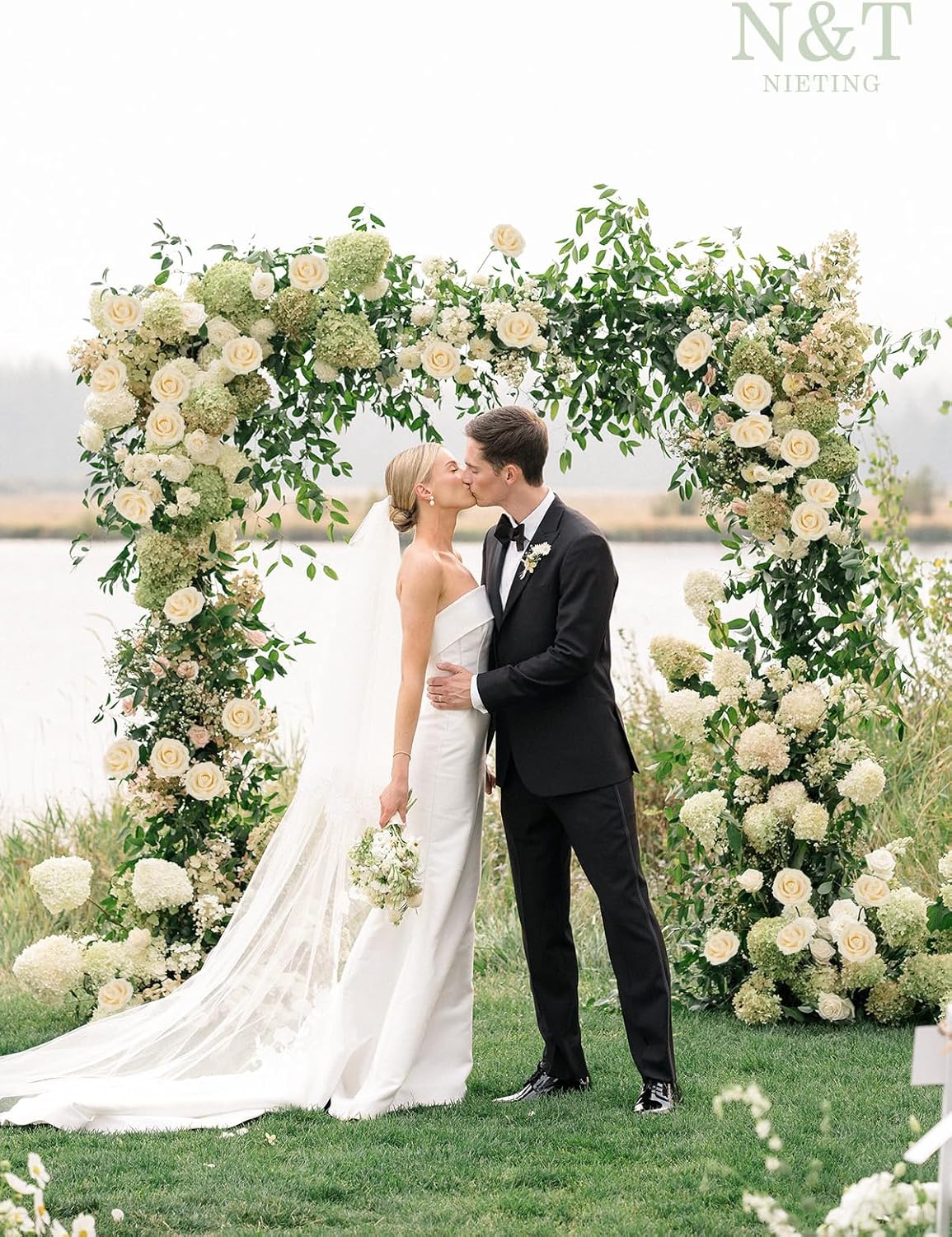 N&T NIETING Roses Artificial Flowers, 50pcs Fake Flowers Foam Roses for DIY Wedding Bridal Bouquet Baby Shower Party Cake Wall Decoration, Cream