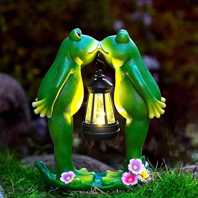 Solar Frogs Statue for Easter Garden Decor Solar Lantern LED Outdoor Decoration Figurines for Porch Patio,Yard,Lawn - Frog Gifts for Women Mom Grandma Wife (Kiss Frog)