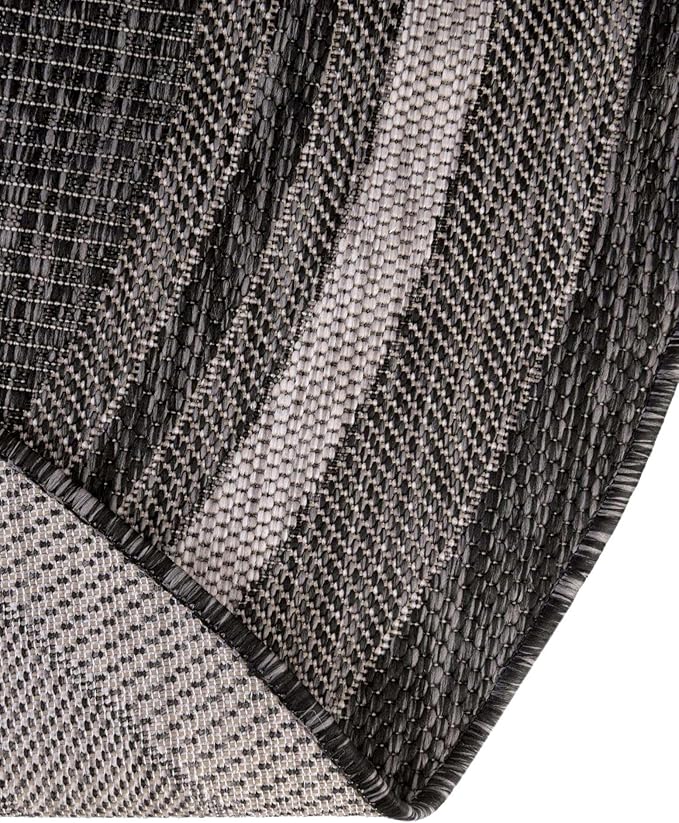 Unique Loom Outdoor Border Collection Area Rug - Soft Border (5' 3" x 8' Oval, Black/ Ivory)