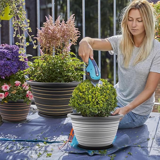 KPUVX12 inch pots for Plants, 3 Pack Large-Planter-Indoor-Outdoor,Plastic Flower Pots with Saucer and Drainage Holes, Retro Antique Imitation Decorative Garden Containers Sets for Houseplant(Gold)