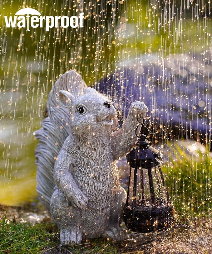 Solar Squirrel Statues for Garden Decor: Outdoor Figurines Sculpture with Lantern for Yard Art Lawn Patio Balcony - Gifts for Mom Grandma