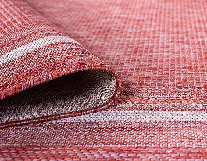 Unique Loom Outdoor Border Collection Area Rug - Soft Border (7' 10" x 11' 4" Rectangle, Rust Red/ Ivory)