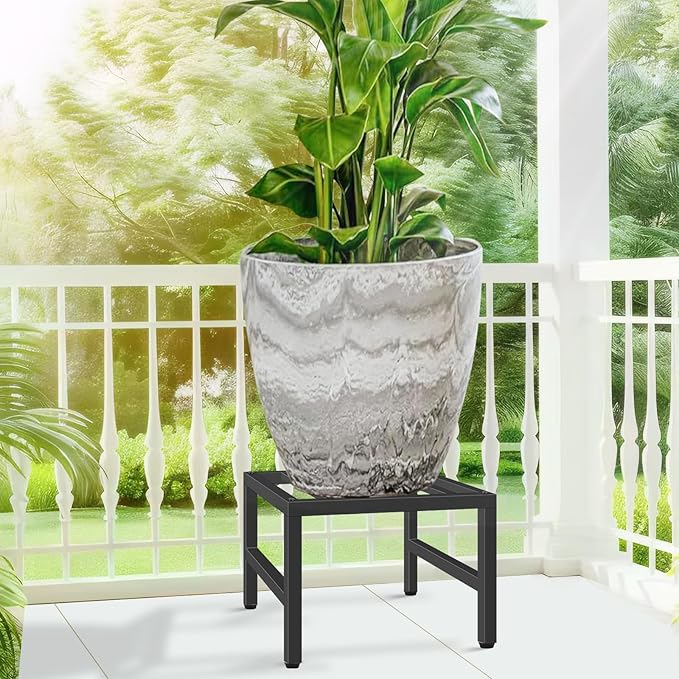 Plant Stand Indoor Outdoor, Heavy Duty Wrought Iron Pedestal Stands Metal Plant Stand for Indoor Outdoor, Sturdy Low Flower Stand Display Planter Shelf, 1pcs, Black