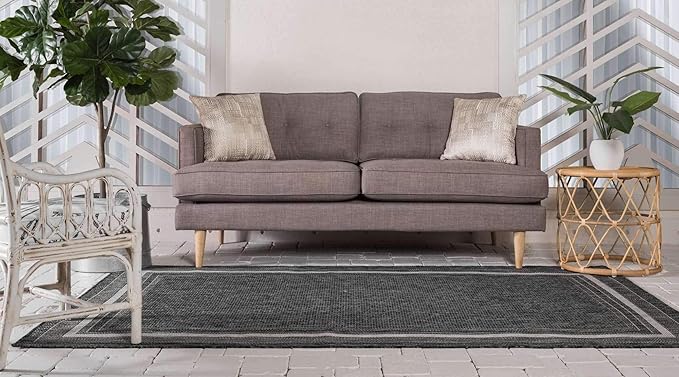 Unique Loom Outdoor Border Collection Area Rug - Soft Border (4' 1" x 6' 1" Rectangle, Black/ Ivory)