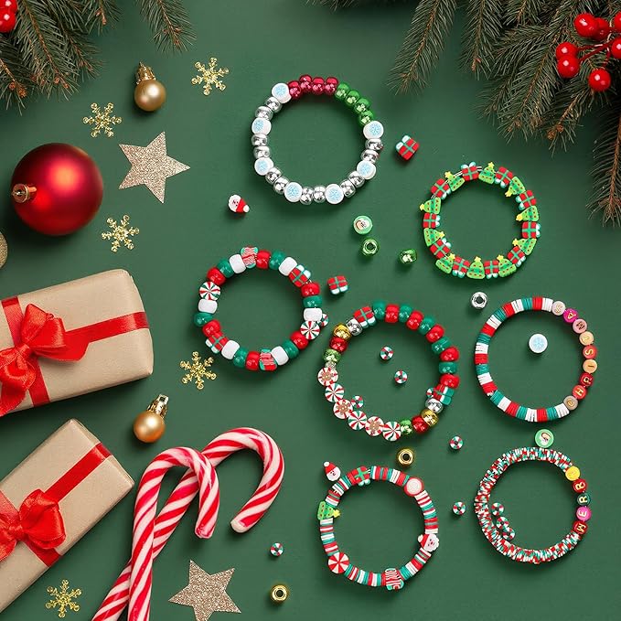 Gionlion Christmas Beads Bracelet Making Kit, 800 Pcs Polymer Clay Beads Jewelry Kit for Girls, Holiday DIY Craft with Christmas Charms, Perfect Stocking Stuffer for Kids