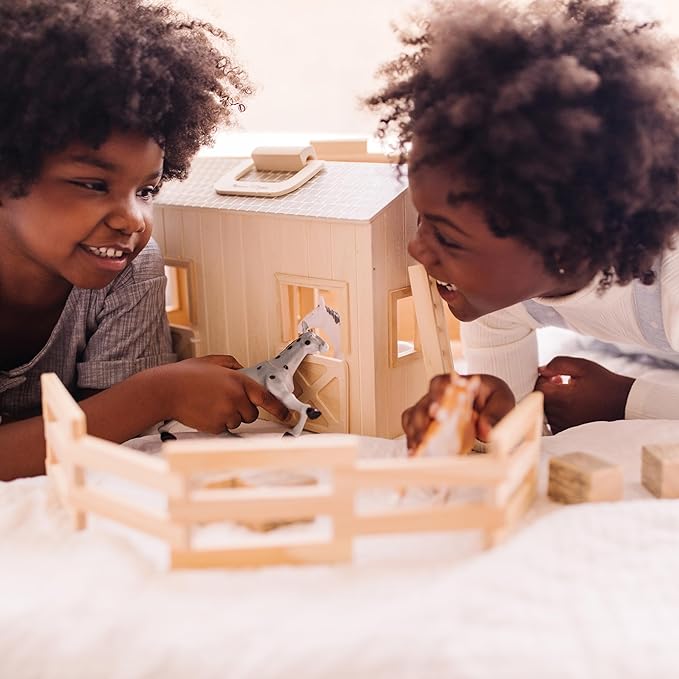 Melissa & Doug Fold and Go Wooden Horse Stable Dollhouse with Handle and Toy Horses (11 pcs)