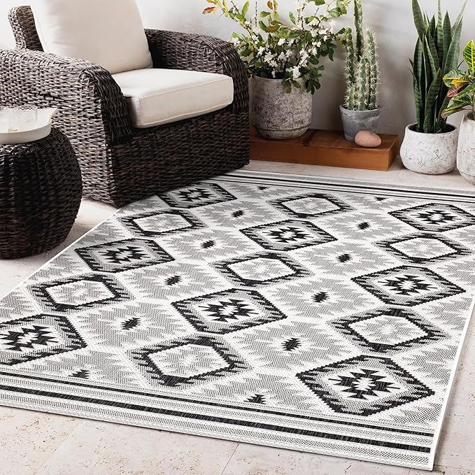 Keen Home Design Outdoor Rug - 5x8 Washable Indoor/Outdoor Rug for Patio, Balcony, Kitchen, Garden, Beach, Deck and Porch. Size: 5'1" x 7'7"