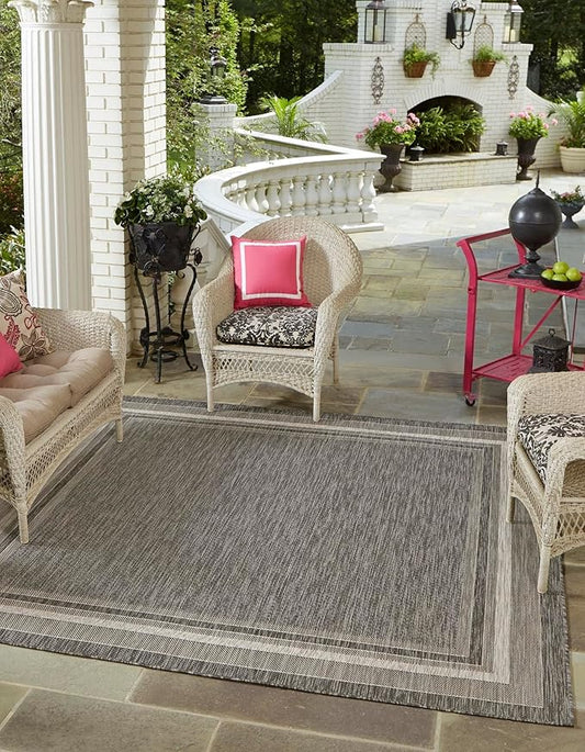 Unique Loom Outdoor Border Collection Area Rug - Soft Border (7' 10" Square, Black/ Ivory)