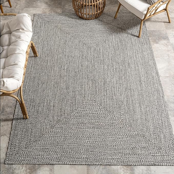 nuLOOM Oval 4' x 6' Solid Hand Braided Indoor/Outdoor Area Rug, Pet-Friendly, High Traffic, Weather Resistant, for Patio, Balcony, Bedroom, Living, Dining Room, Wynn Salt and Pepper