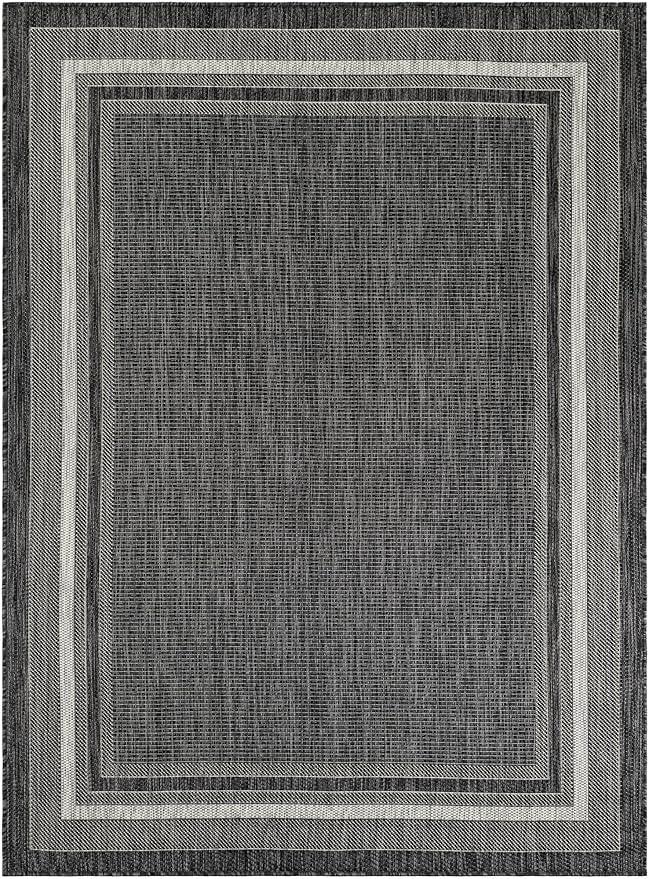 Unique Loom Outdoor Border Collection Area Rug - Soft Border (5' 3" x 7' 1" Rectangle Black/Ivory)