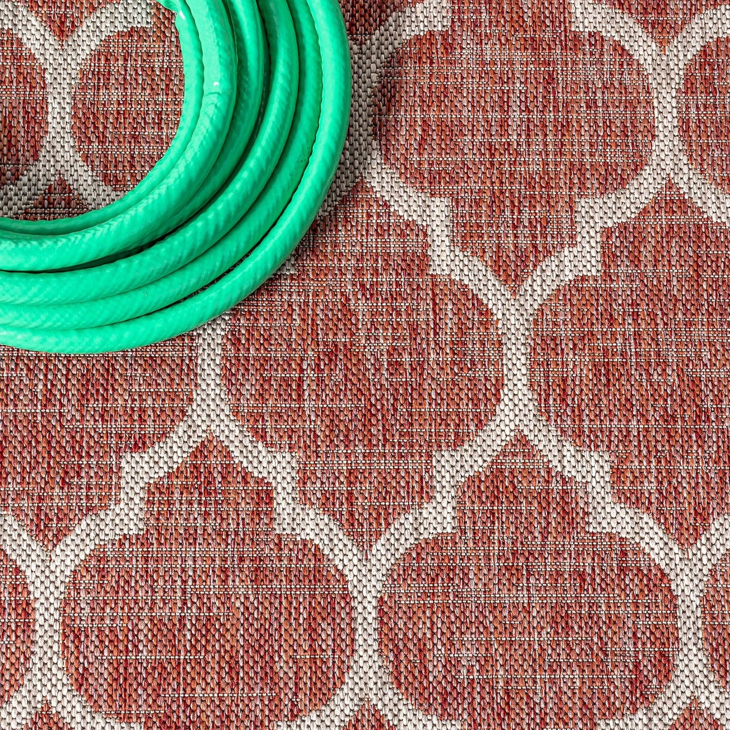 Eyely BMS109C-4SQ Santa Monica Trebol Moroccan Trellis Textured Weave, Pet Friendly, Non-Shedding, Stain Resistant, Easy-Cleaning, Red/Beige, 4' Square, Indoor/Outdoor, Area Rug